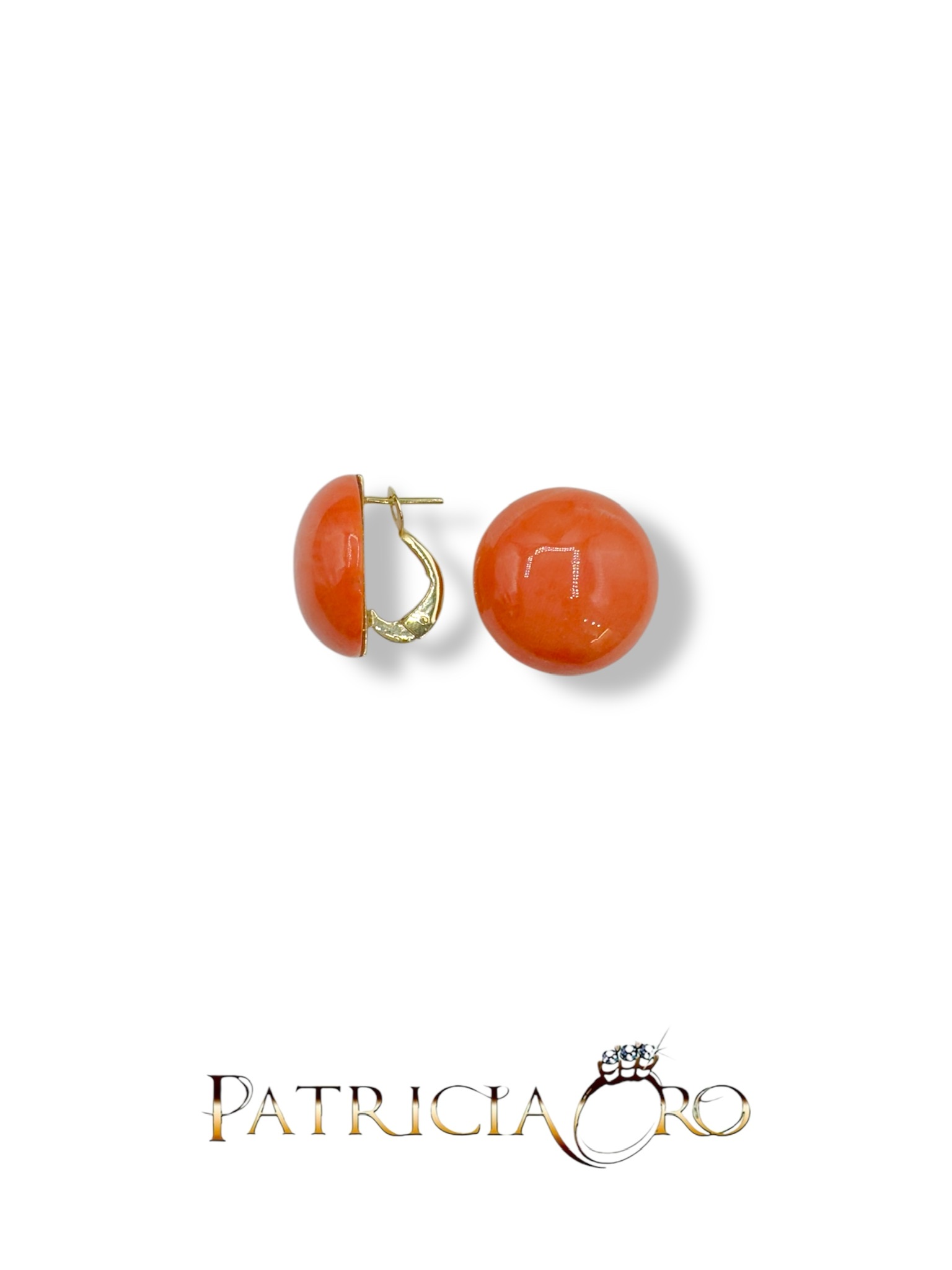 Splendidi orecchini tondi Corallo Sciacca, gioielli made in italy di Patricia Oro Creations, un'eccellenza dell'oreficeria artigianale.