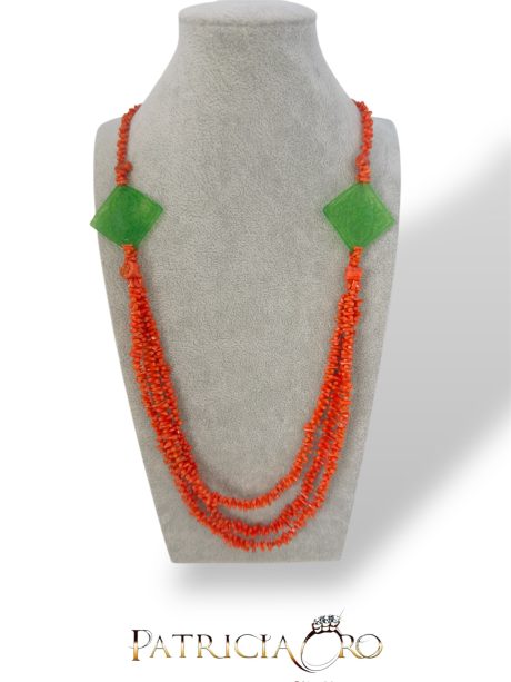 Collana lunga 3 fili in Corallo di Sciacca e Giada Verde