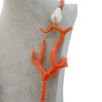 Splendida Collana Corallo Sciacca Ramo, un gioiello made in Italy di Patricia Oro Creations, perfetto per un'idea regalo preziosa. (Vista 2)