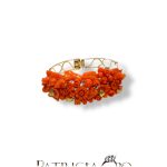 Bracciale Corallo Frutta e Fiori di Patricia Oro Creations: un capolavoro di gioielleria made in italy, perfetto per un'idea regalo preziosa.