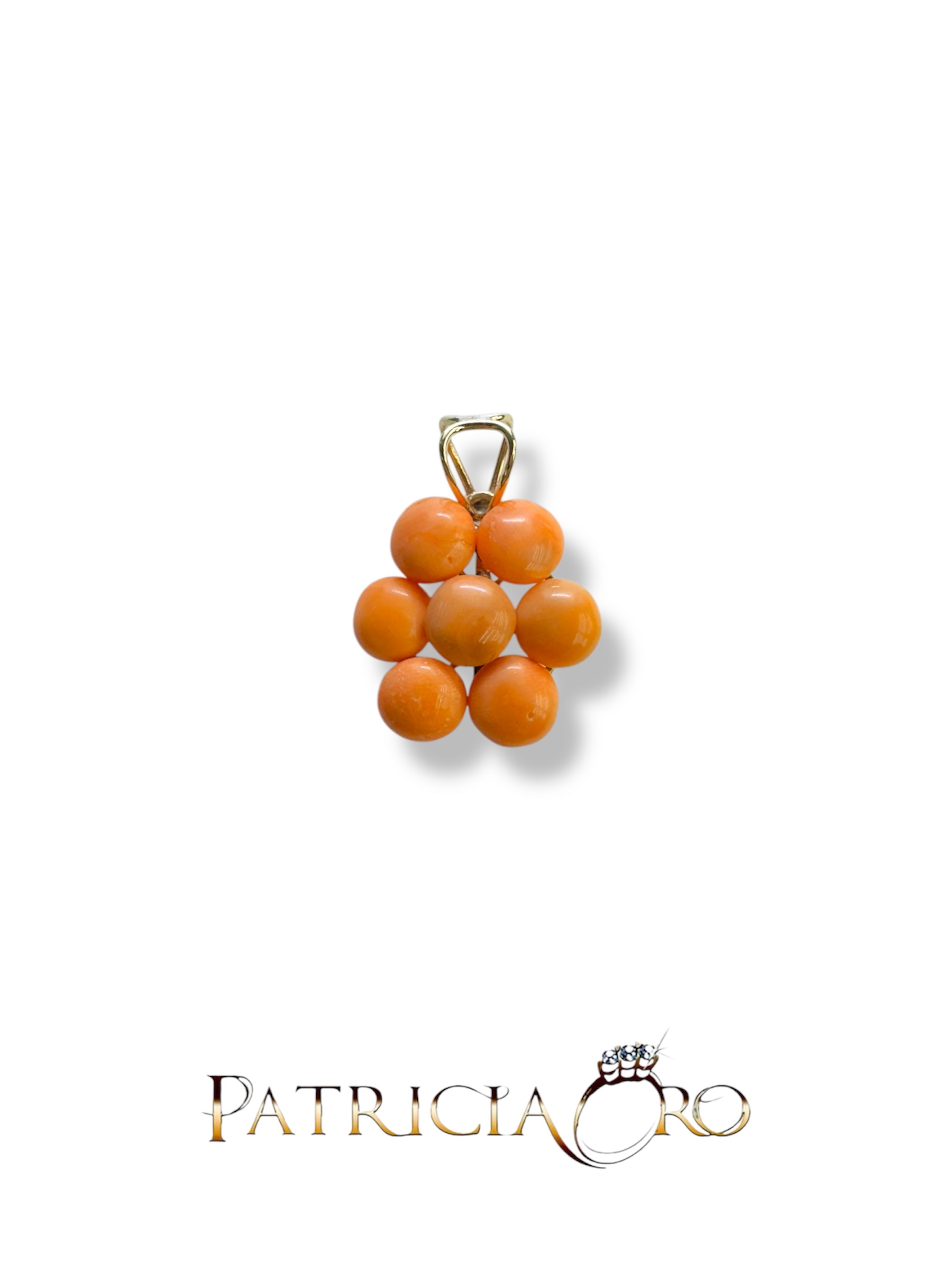 Il Ciondolo Lenticchie Corallo Sciacca, un capolavoro di Patricia Oro Creations, incarna l'eccellenza dei gioielli made in italy, perfetto per chi cerca un'idea regalo preziosa.