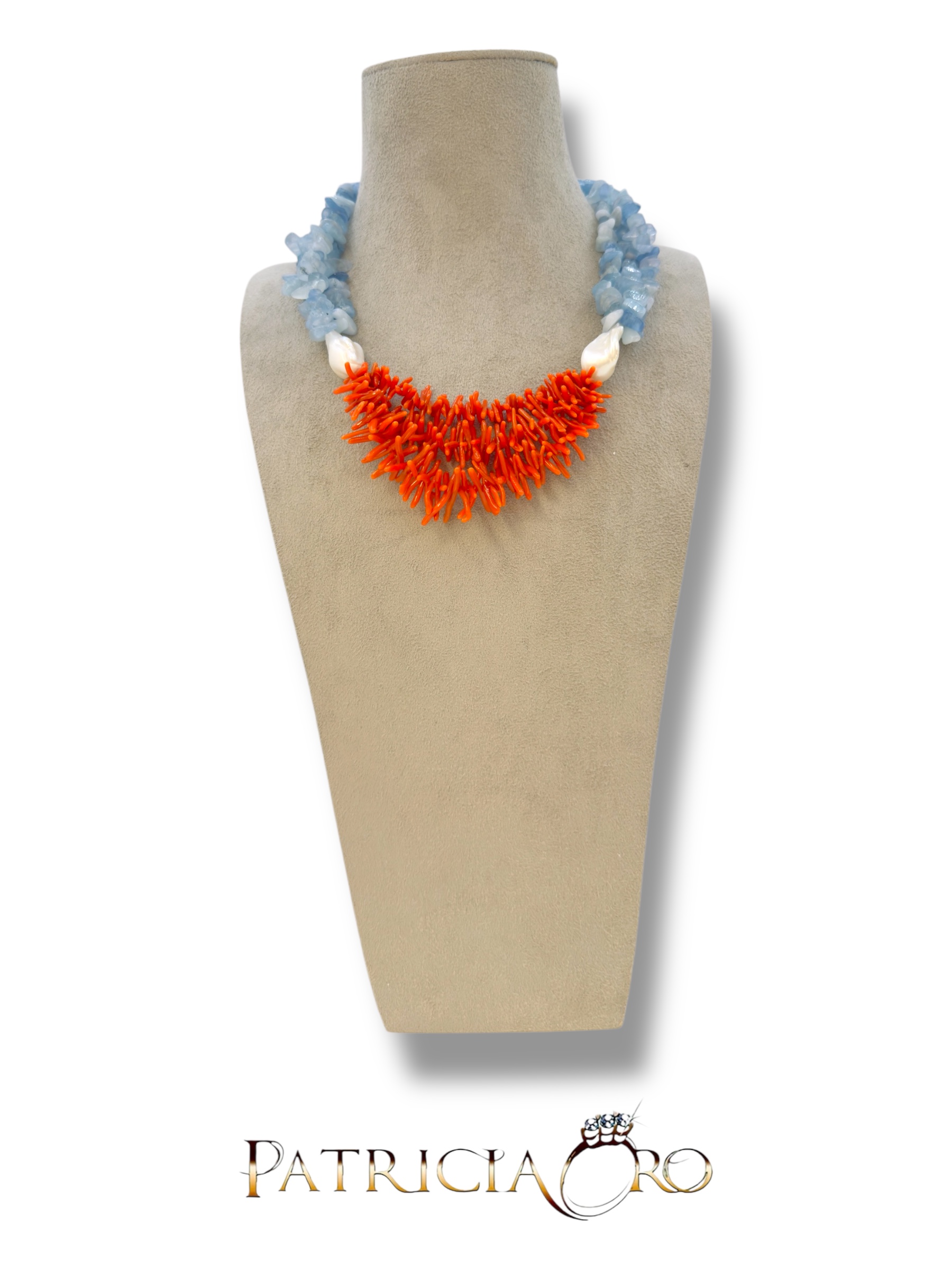 Splendida collana con acqua marina, corallo e perle, un capolavoro di gioielli made in italy, perfetto per un'occasione speciale.