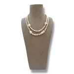 Splendida collana girocollo di perle barocche, un capolavoro di gioielli made in italy, perfetto per un'eleganza senza tempo.