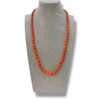 Faceted Barrels Sciacca Coral Necklace in 18kt Gold