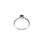 Splendido anello in oro 18k con zircone blu, un gioiello di lusso perfetto per un'occasione speciale. (Vista 2)