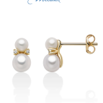 Orecchini Miluna Perle d'Oriente e Diamanti in oro, un gioiello di lusso con diamanti preziosi per un'eleganza senza tempo.