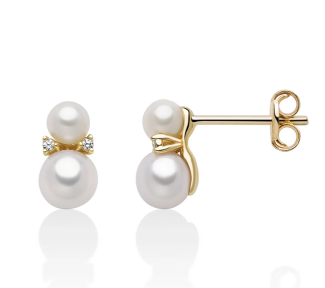 Orecchini Miluna Perle d'Oriente e Diamanti in oro, un gioiello di lusso con diamanti preziosi per un'eleganza senza tempo.