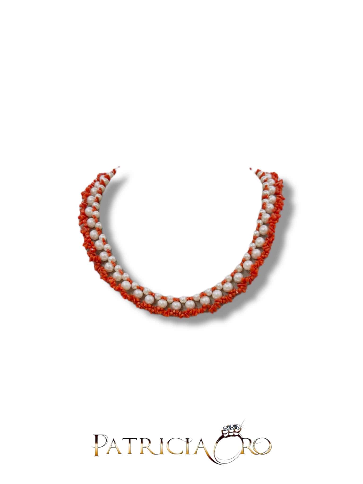 Collana Donna con Corallo Naturale e Perle Preziose (Vista 2) | Gioielleria Patricia Oro Splendida collana da donna con corallo naturale e perle preziose, un gioiello di alta gioielleria. (Vista 2)