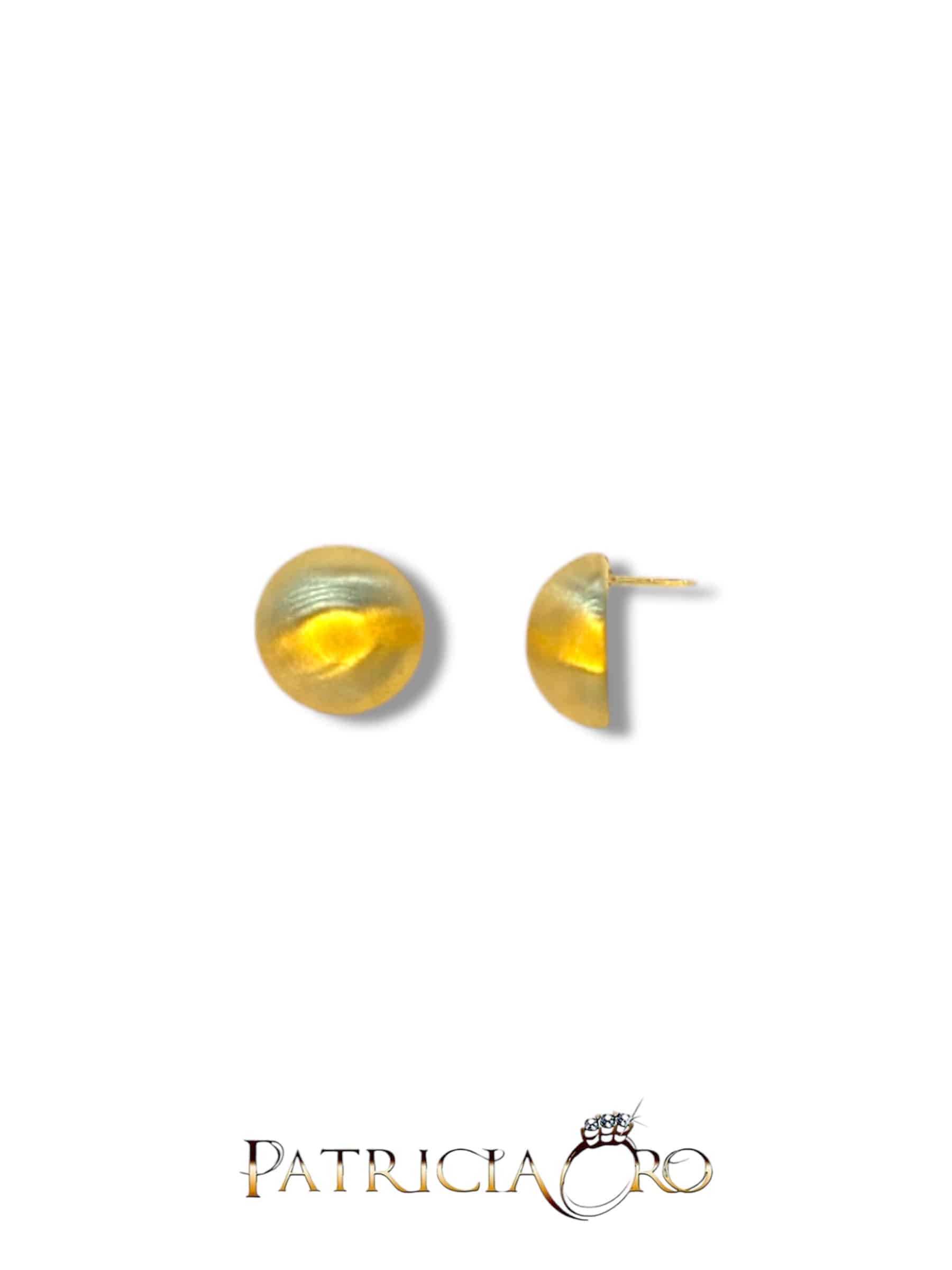 Splendidi orecchini da donna in oro 18k, un gioiello di lusso perfetto per un'occasione speciale. Scopri la collezione di Gioielleria Patricia Oro. (Vista 2)