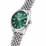 Scopri l'Orologio Maserati Attrazione, un gioiello di lusso per l'uomo moderno. Un accessorio di alta orologeria che incarna l'eleganza e lo stile italiano. (Vista 2)