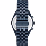 Scopri l'Orologio Maserati Blue Edition, un gioiello di lusso che incarna l'eleganza e la raffinatezza. Perfetto per chi cerca un accessorio di alta classe. (Vista 4)
