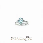 Splendido anello Davite&Delucchi con acquamarina e diamanti, un gioiello di lusso perfetto per un'idea regalo preziosa. (Vista 2)