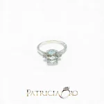 Splendido anello in oro 18k con acquamarina, un gioiello di lusso Davite&Delucchi, perfetto per un'idea regalo preziosa. (Vista 2)
