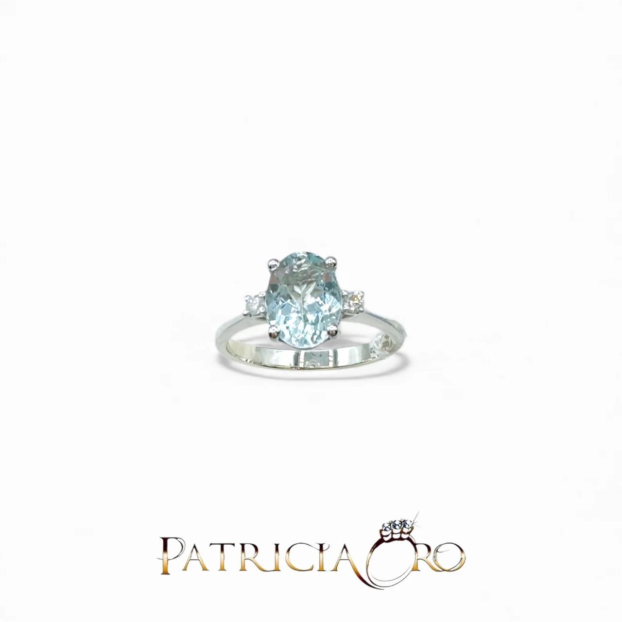 Splendido anello in oro 18k con acquamarina, un gioiello di lusso Davite&Delucchi, perfetto per un'idea regalo preziosa.