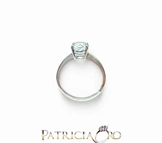 Splendido anello con acquamarina in oro bianco 18k, un gioiello di lusso firmato Davite&Delucchi, perfetto per un'occasione speciale. (Vista 2)