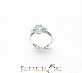 Anello Davite & Delucchi in oro bianco con acquamarina: un gioiello di lusso per un'eleganza senza tempo. (Vista 2)