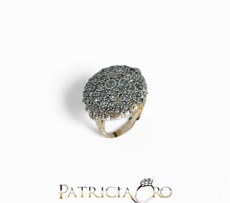 Anello in oro e diamanti stile antico di Clesi Gioielli: un capolavoro di alta gioielleria con diamanti certificati, perfetto come idea regalo preziosa.