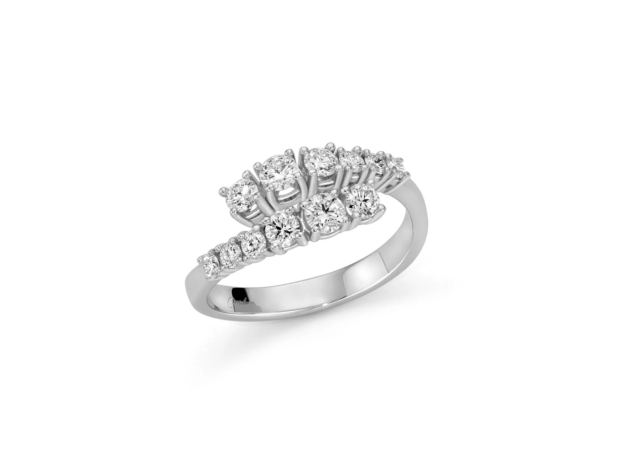 Anello Veretta donna con diamanti in oro 18k di Miluna Gioielli: un gioiello di lusso, perfetto per un'idea regalo preziosa. Scopri la nostra selezione di gioielli diamanti certificati su Gioielleria Patricia Oro.