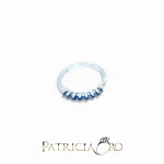 Anello Veretta con Zaffiro in Oro Davite&Delucchi: un gioiello di lusso per celebrare momenti speciali. (Vista 2)