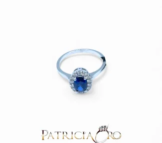 Anello Davite&Delucchi con zaffiro e diamanti, un gioiello di lusso per celebrare momenti speciali. (Vista 2)