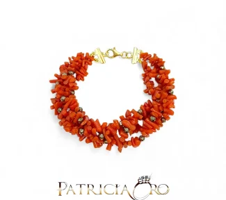 Bracciale da donna con corallo Sciacca di Patricia Oro Creations, un gioiello made in Italy di alta oreficeria artigianale, perfetto come idea regalo preziosa.