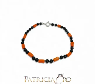 Bracciale da uomo Patricia Oro Creations con Corallo Sciacca e Onice: un gioiello di alta manifattura italiana, perfetto come idea regalo preziosa. (Vista 2)