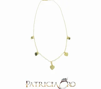 Girocollo da donna in oro con cuori, un gioiello di lusso perfetto come idea regalo preziosa