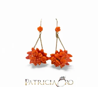 Splendidi orecchini Corallo Frutta e Fiori, un capolavoro di gioielleria made in italy, perfetti per un'occasione speciale.