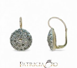 Splendidi orecchini da donna in oro e diamanti Clesi Gioielli, un'eccellenza di gioielli diamanti per un'idea regalo preziosa.