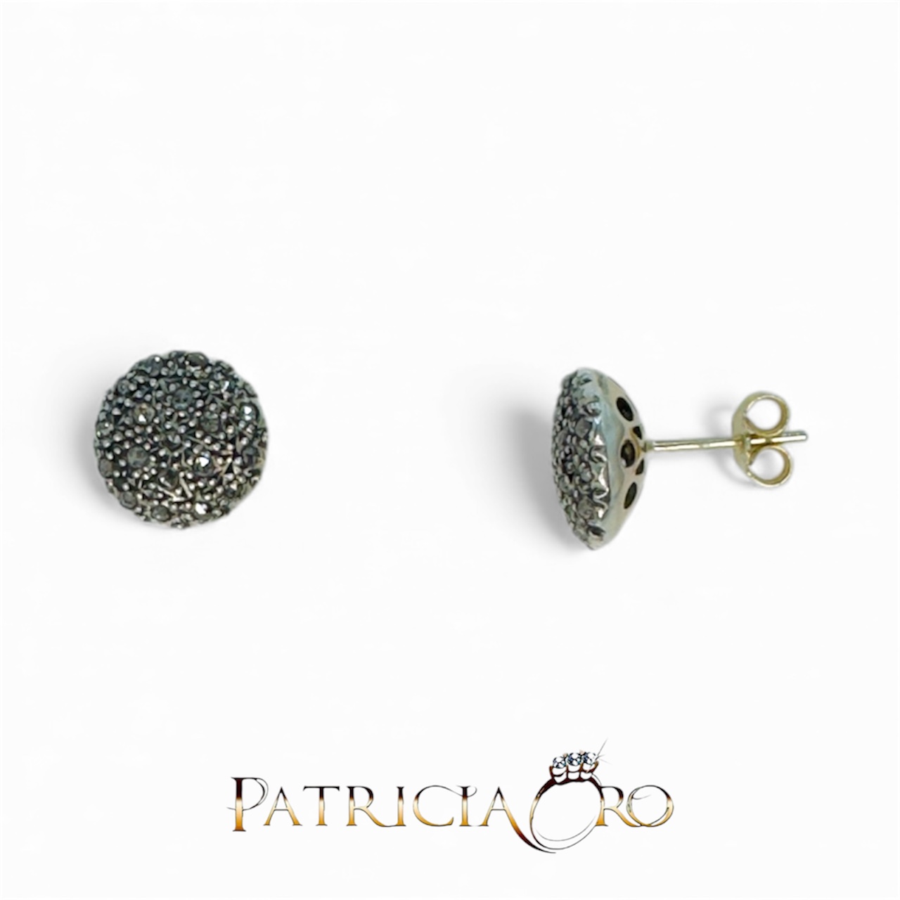 Splendidi orecchini in oro e diamanti Clesi Gioielli, un'eccellenza di gioielleria di lusso, perfetti come idea regalo preziosa.