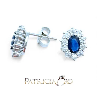 Splendidi orecchini Davite&Delucchi con zaffiri e diamanti, un'eccellenza di gioielli di lusso per un'eleganza senza tempo. (Vista 2)