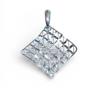 Splendido ciondolo da donna in oro 18k, un gioiello di lusso perfetto per un'idea regalo preziosa.