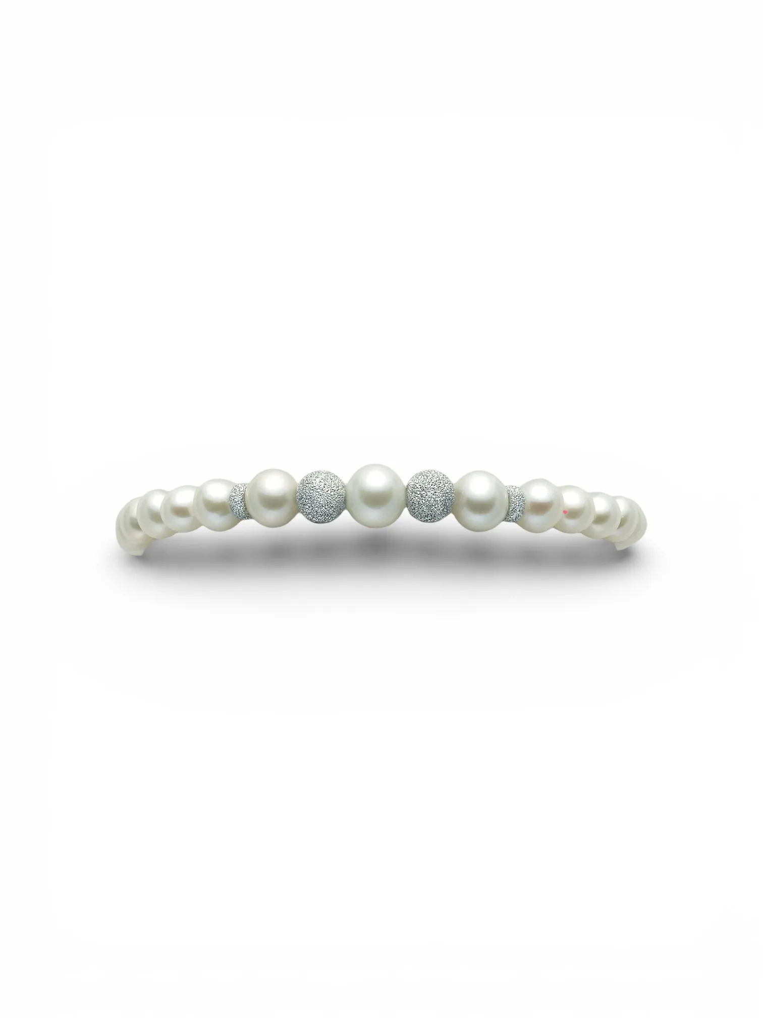 Miluna Freshwater Pearl Bracelet in 18kt Gold