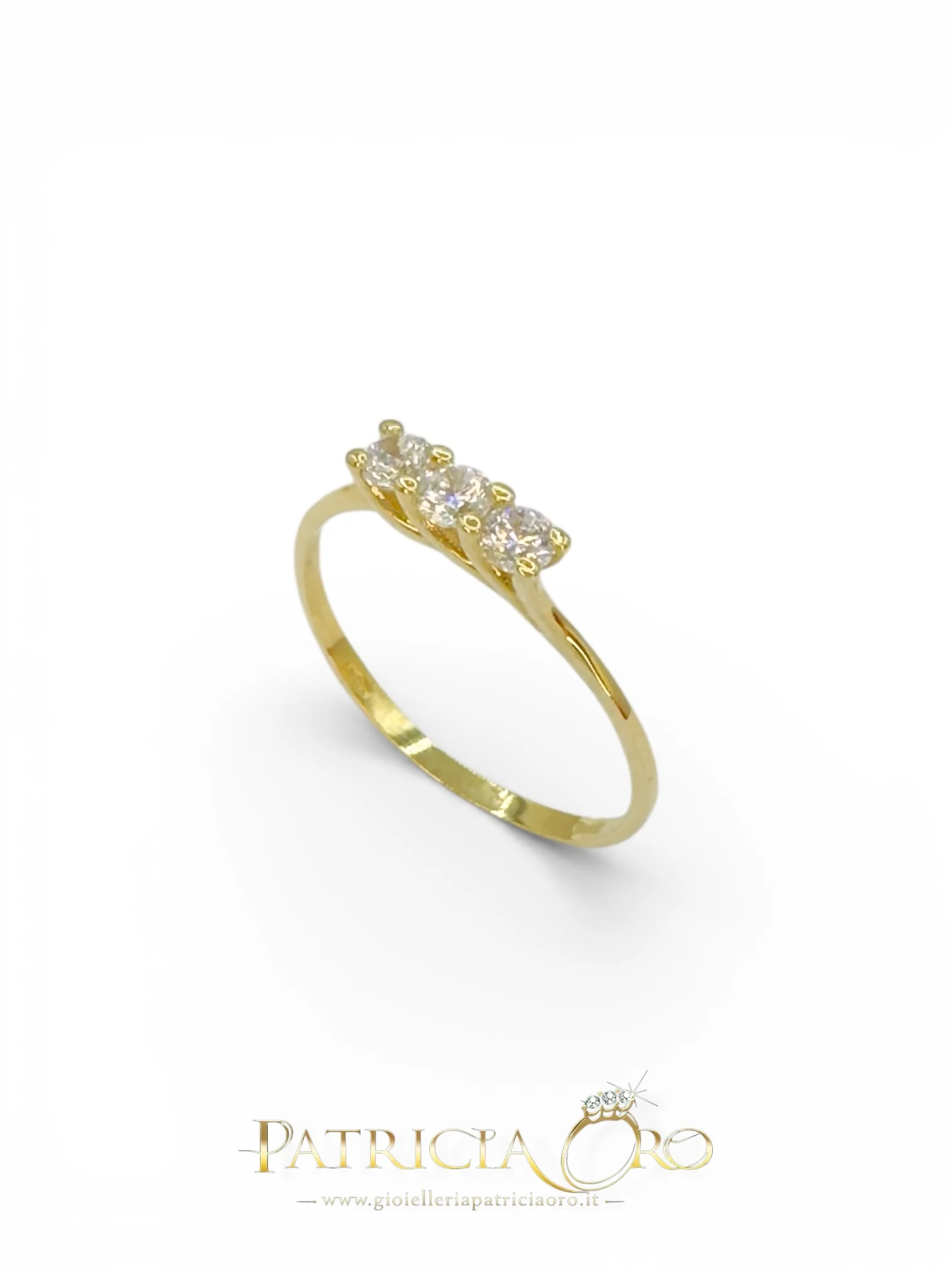 Anello trilogy donna in oro 18kt con diamanti certificati: un gioiello di lusso firmato Gioielleria Patricia Oro