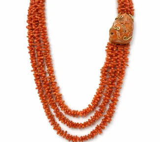 Splendida Collana in Corallo Sciacca di Patricia Oro Creations, un gioiello made in italy di alta gioielleria, perfetto per un'idea regalo preziosa.