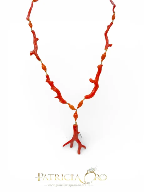Collana in Corallo Sciacca con Rami e Mametti – Oro