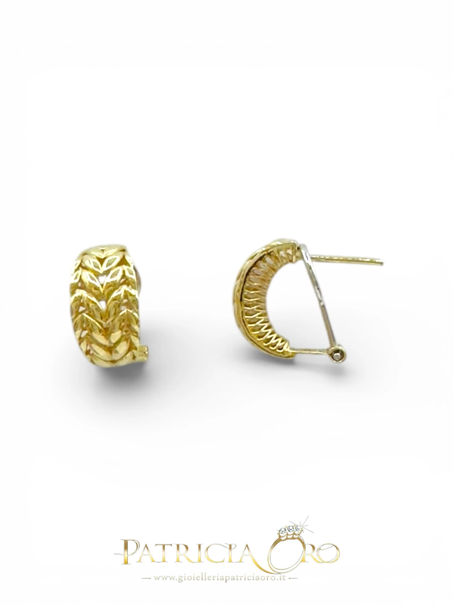 Splendidi orecchini da donna in oro 18kt, un gioiello di lusso perfetto per un'idea regalo preziosa.