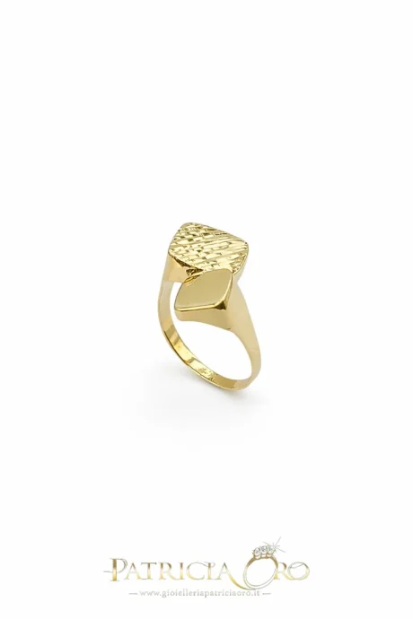 Anello donna in oro giallo 18k