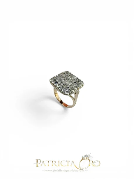 Anello Stile Antico in Oro 375 e Diamanti Taglio Rosetta