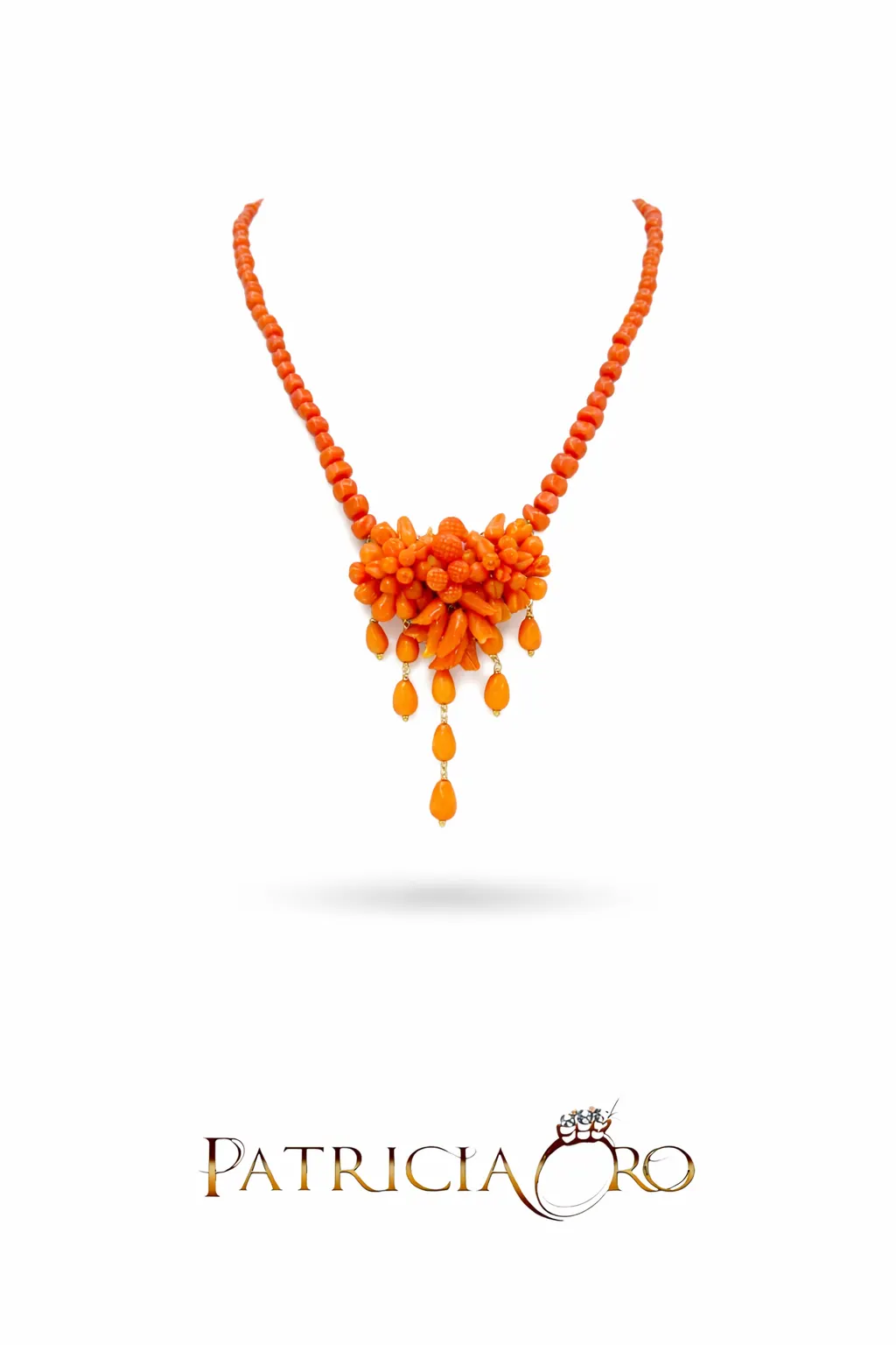 Splendida collana in corallo, frutta e fiori di Patricia Oro Creations, un gioiello made in italy di alta gioielleria.