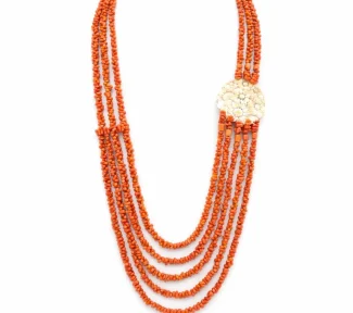 Splendida collana da donna Corallo Sciacca con cammeo, un gioiello made in italy di Patricia Oro Creations, perfetto per un'idea regalo preziosa.