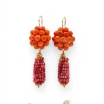 Splendidi orecchini Corallo Sciacca in oro con radice di rubino, gioielli made in italy di Patricia Oro Creations, un'eccellenza dell'alta gioielleria.