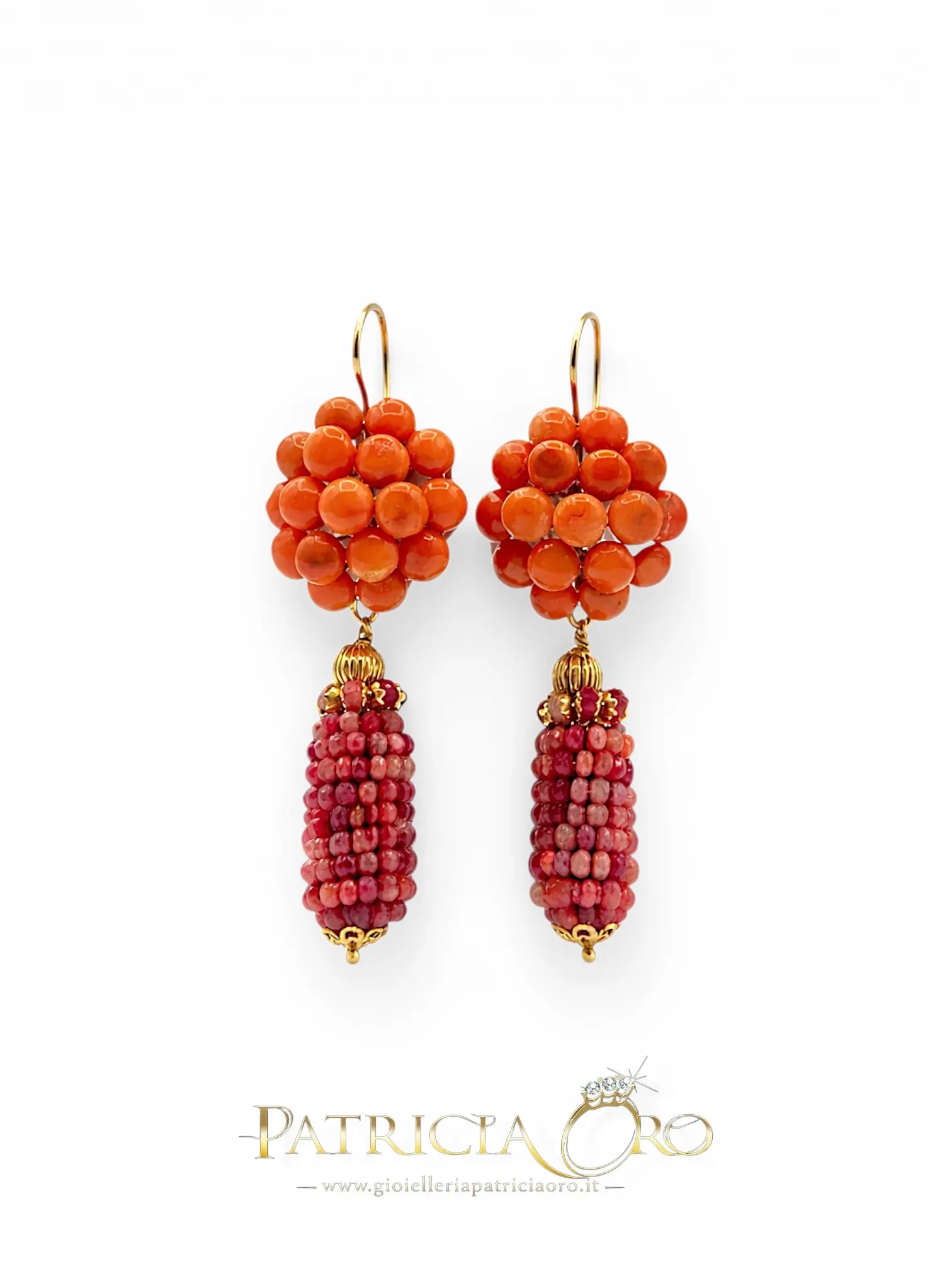 Splendidi orecchini Corallo Sciacca in oro con radice di rubino, gioielli made in italy di Patricia Oro Creations, un'eccellenza dell'alta gioielleria.