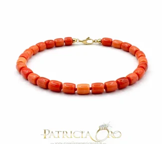 Bracciale con corallo naturale, chiusura in oro