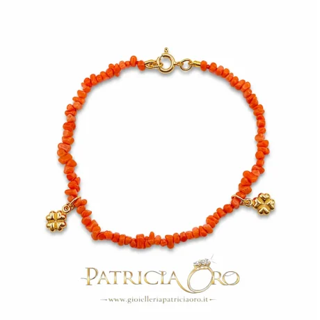 Bracciale Donna in Corallo Sciacca con Ciondoli Portafortuna