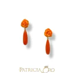 Orecchini corallo sciacca, rose incise con gocce sfaccettate