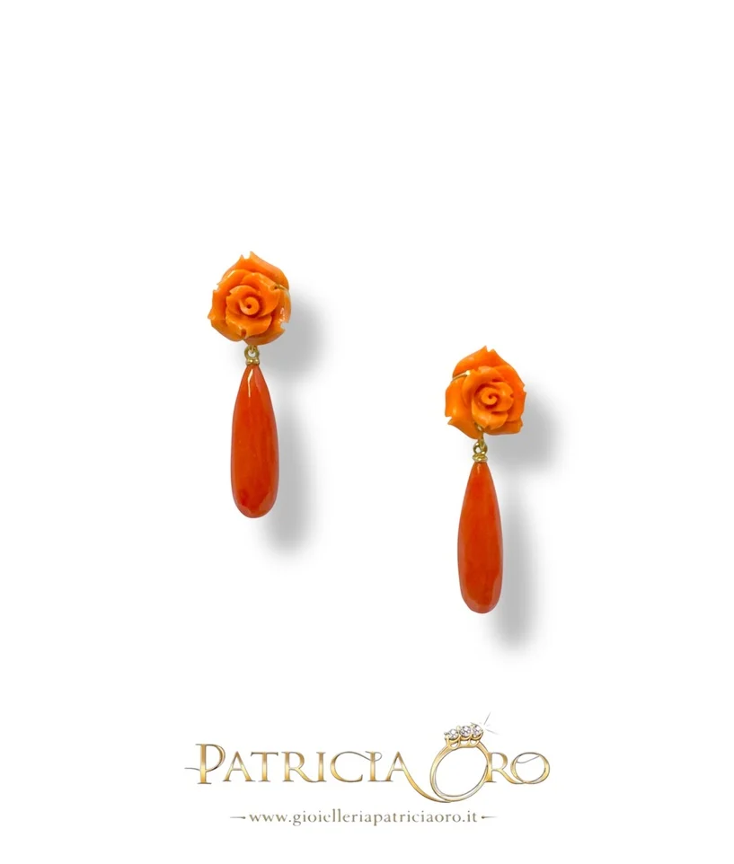 Orecchini corallo sciacca, rose incise con gocce sfaccettate